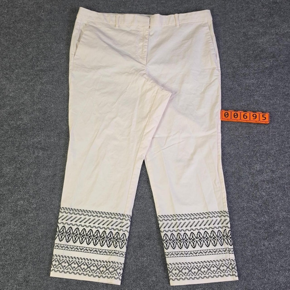 Ann Taylor Curvy Fit Off White Capri Pants with Black Geometric Pattern size 16